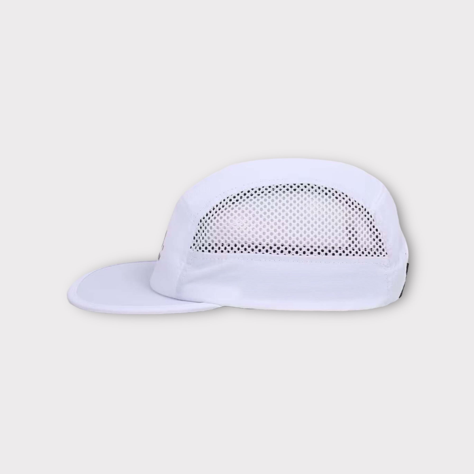 Introducing Running Caps by RPV. Vers 2 (White) – a perfect fusion of style and functionality. Inspired by the tranquil shades of nature, this cap features a captivating earthy green hue that effortlessly blends with outdoor surroundings.